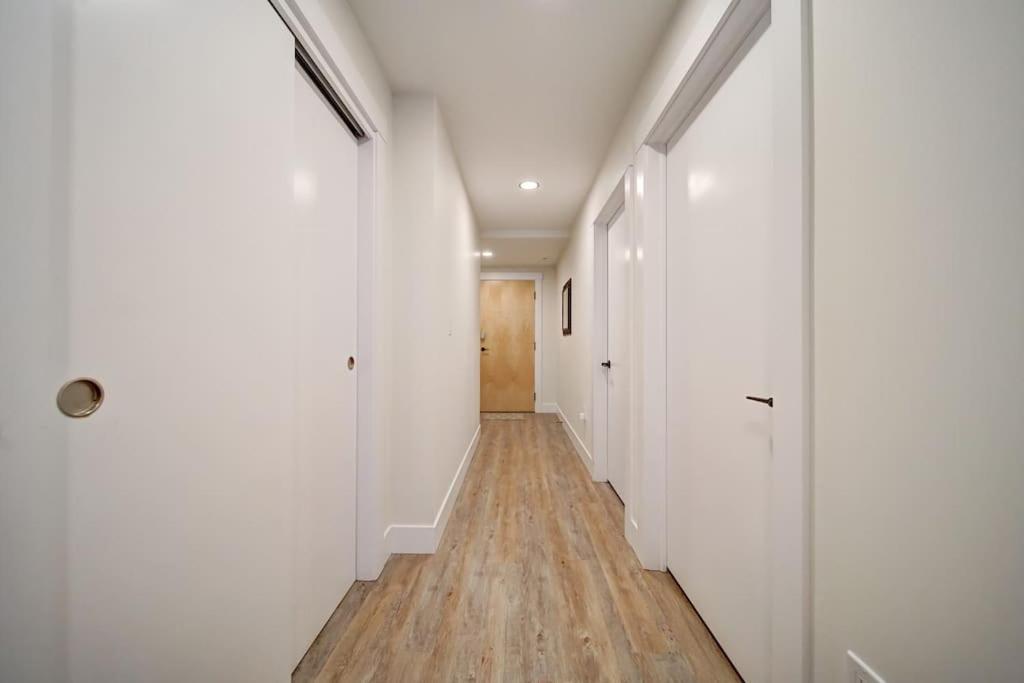 Luxurious Modern 2Br Condo Sleeps 5 Coffee, Ac, Wifi Halifax Exterior foto